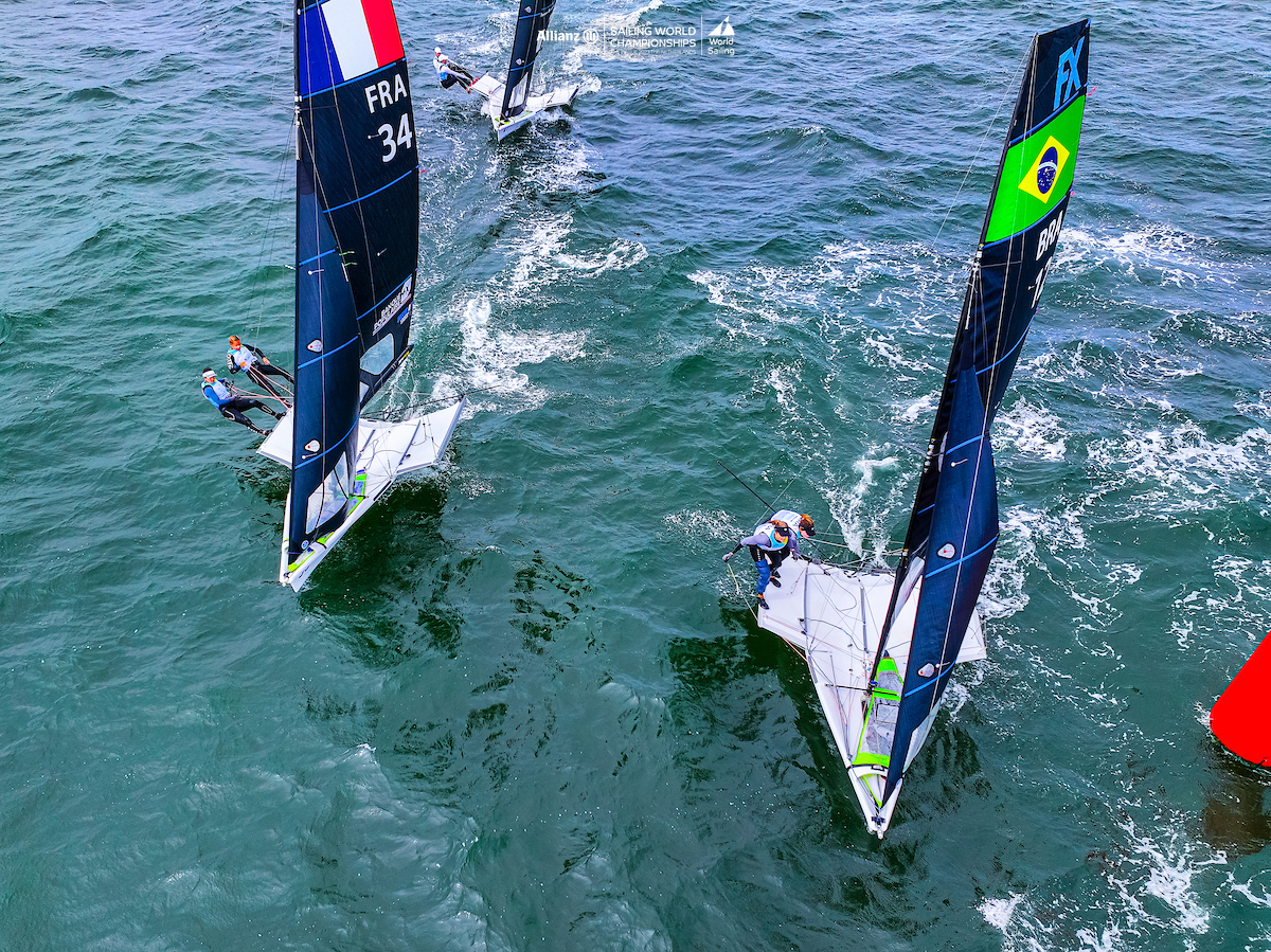 Brasileiros seguem com chances no Mundial de Vela de Haia